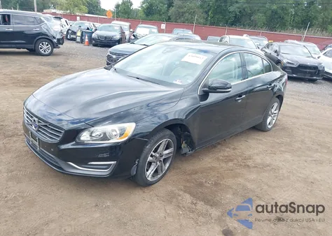 2015 Volvo S60 T5 Premier из США, поврежденный, VIN YV126MFKXF1363636
